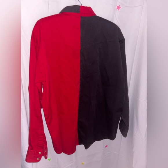 Vintage Wrangler Red and Black Southwest Button Down Size XL - Picture 7 of 7